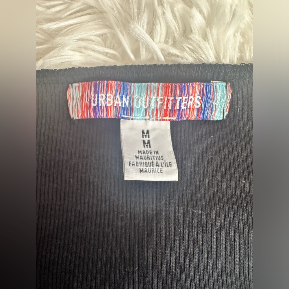 Urban Outfitters Black Exposed Seam Crop Top Size M. - Picture 7 of 7